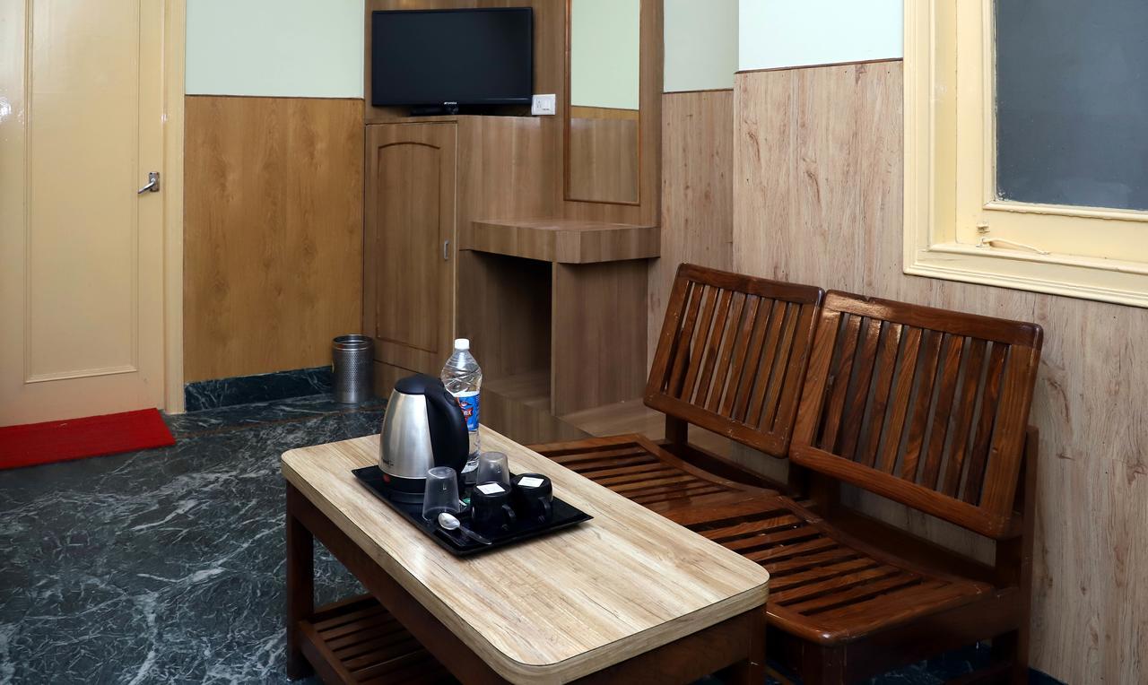 קטרה Oyo 22075 Hotel Bali Palace מראה חיצוני תמונה