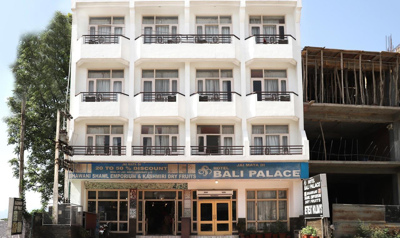 קטרה Oyo 22075 Hotel Bali Palace מראה חיצוני תמונה