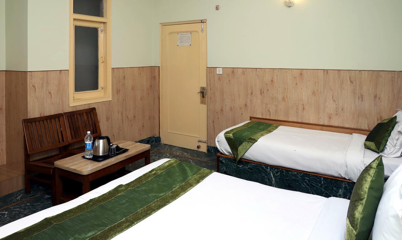 קטרה Oyo 22075 Hotel Bali Palace מראה חיצוני תמונה