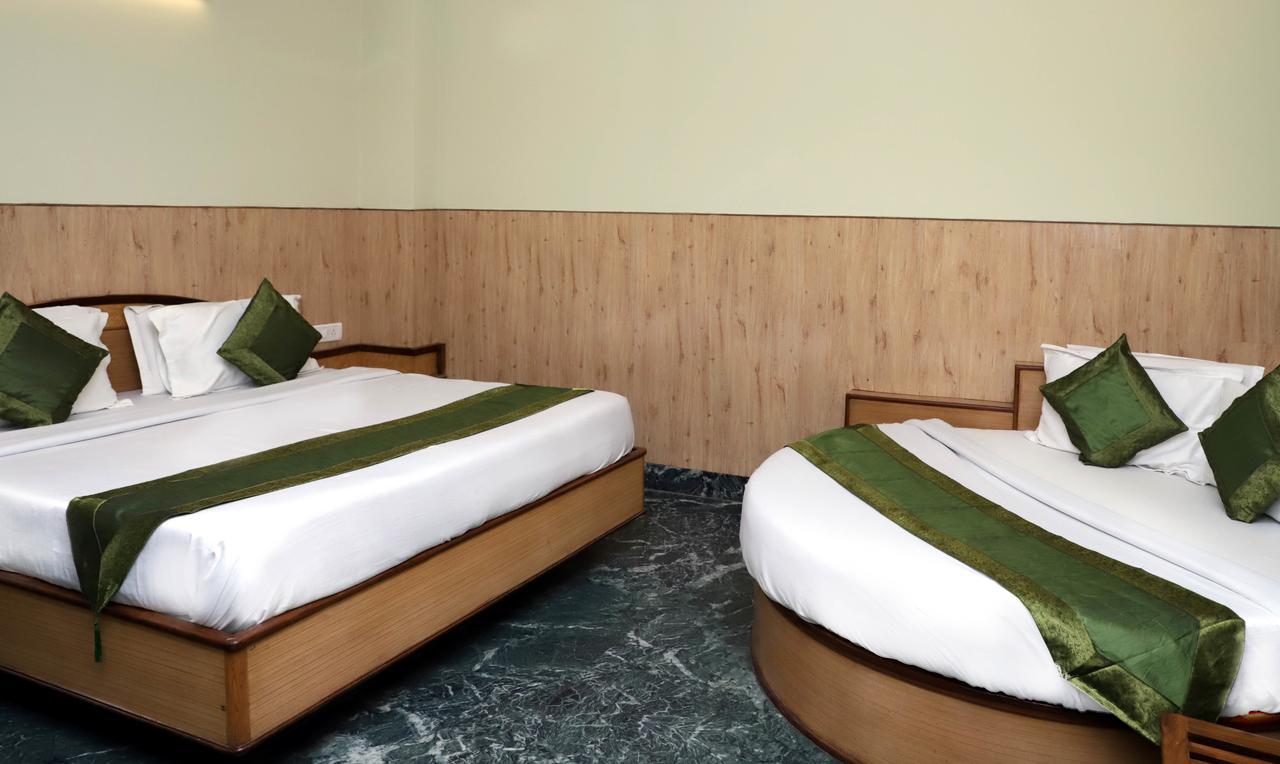 קטרה Oyo 22075 Hotel Bali Palace מראה חיצוני תמונה