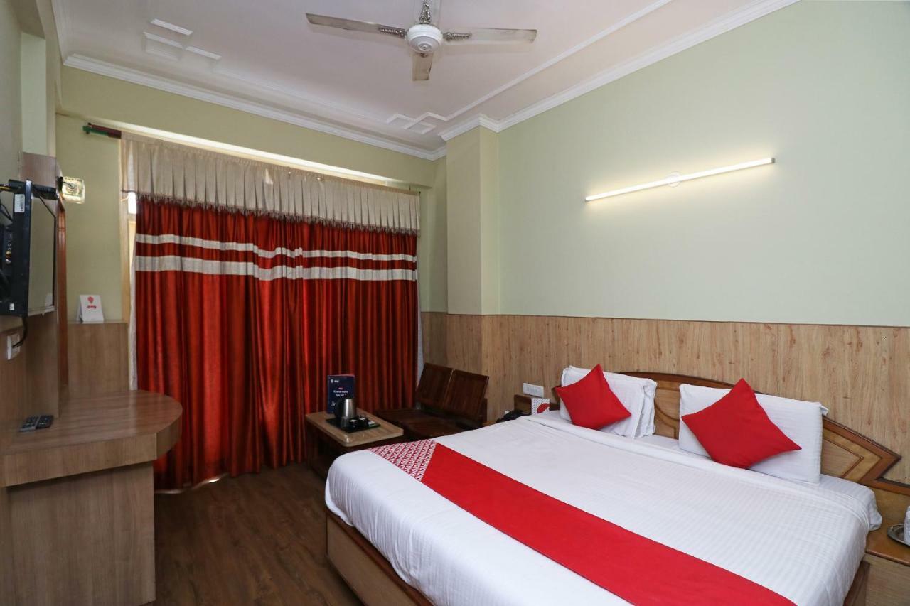 קטרה Oyo 22075 Hotel Bali Palace מראה חיצוני תמונה