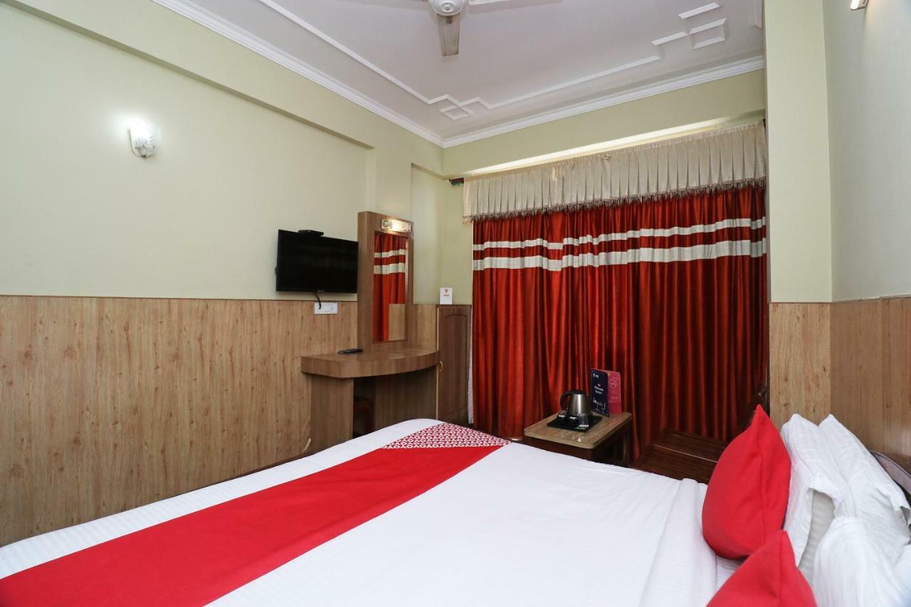 קטרה Oyo 22075 Hotel Bali Palace מראה חיצוני תמונה